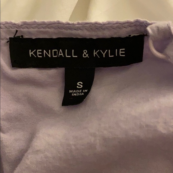 Kendal & Kylie Lilac Lace Halter Cropped Tank Top - Picture 3 of 6